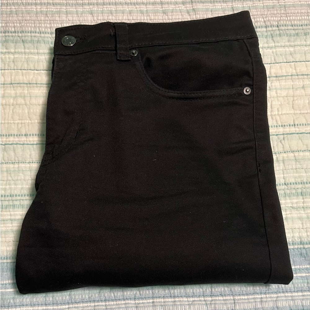 DKNY men Jeans, slim fit size W34 L29 excellent condition